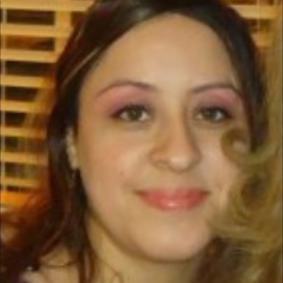 Meet your Posher, Elizabeth - Picture 1 of 1